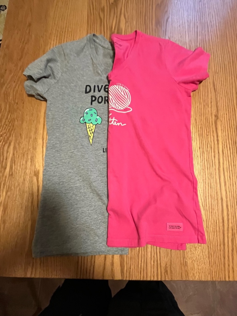 Lot of 2 Women’s V-Neck Life is Good T-Shirts Ice Cream and Kitten Pink & Gray M